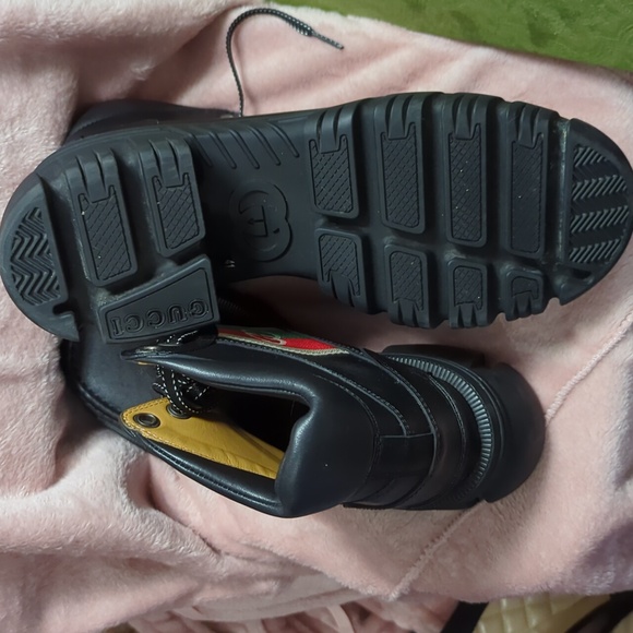 Boots - Picture 4 of 4